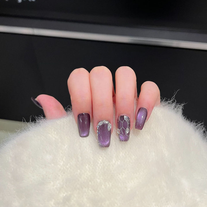 Diamond-Accented Press-On Nail Set Bowlift