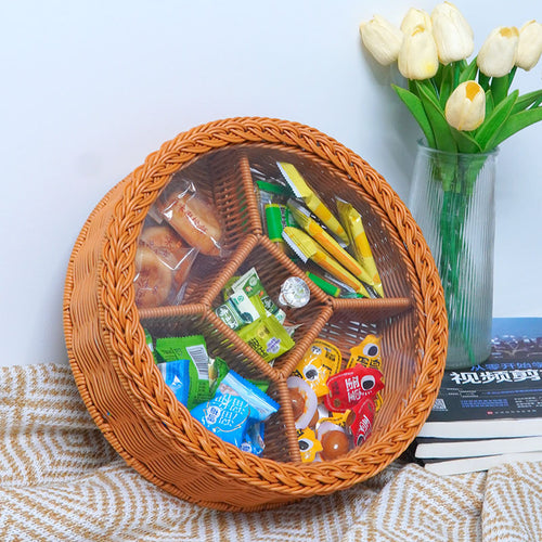 Ladies Elegant Fruit Bowl with Clear Glass Lid Bowlift