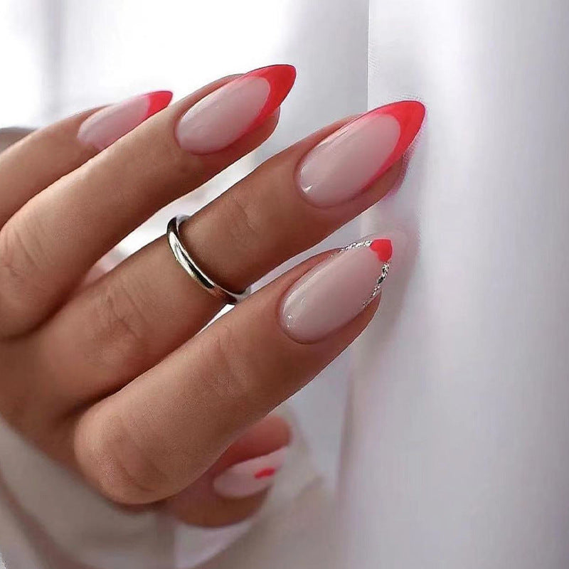 Artificial nails in modern heart design Bowlift