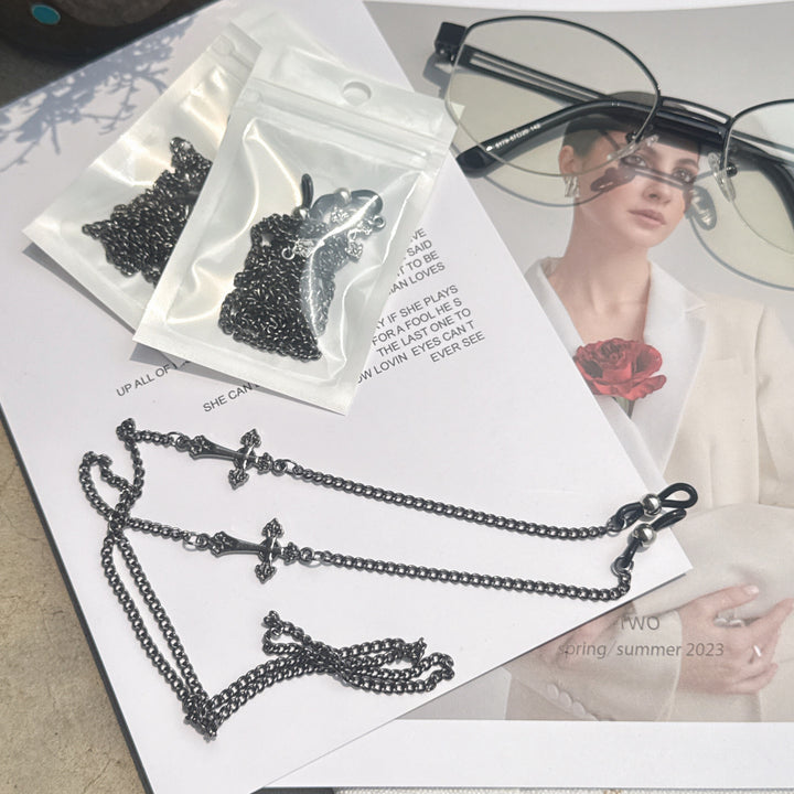 Stylish Cross-Detail Eyewear Chain Bowlift