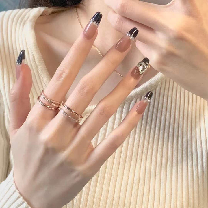 Artificial artificial nails with heart design Bowlift