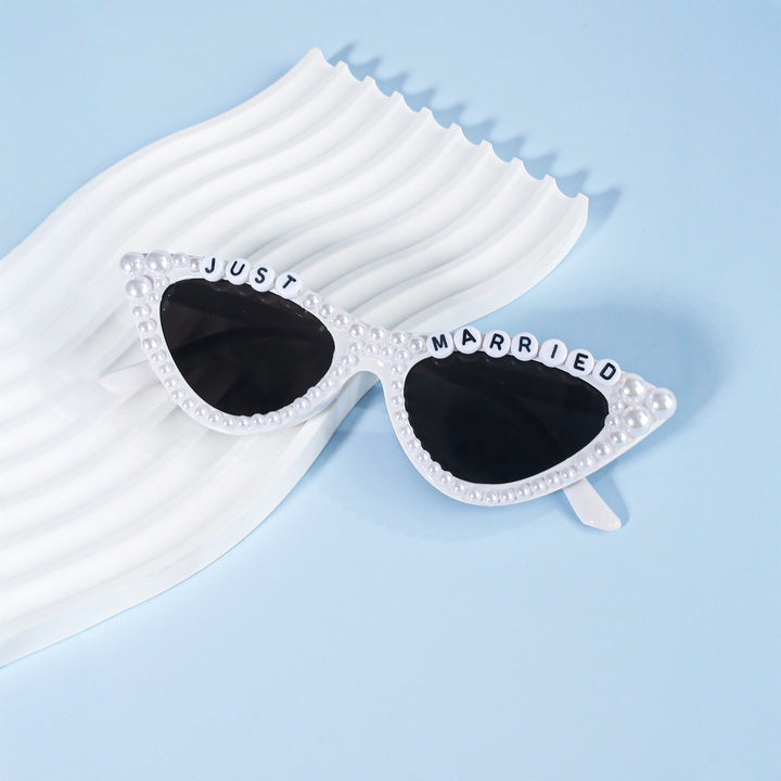 Cat-Eye Fashion Sunglasses Bowlift