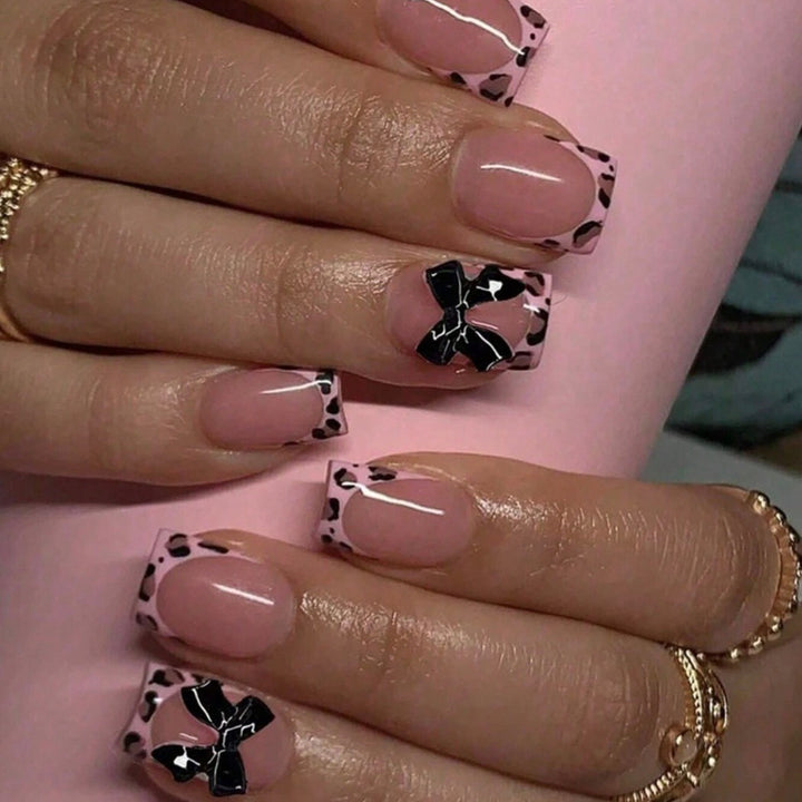 Artificial nail set with elegant 3D bows and leopard design Bowlift