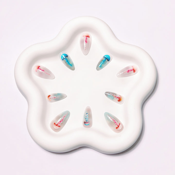 Artistic Jellyfish Design Nail Art Bowlift