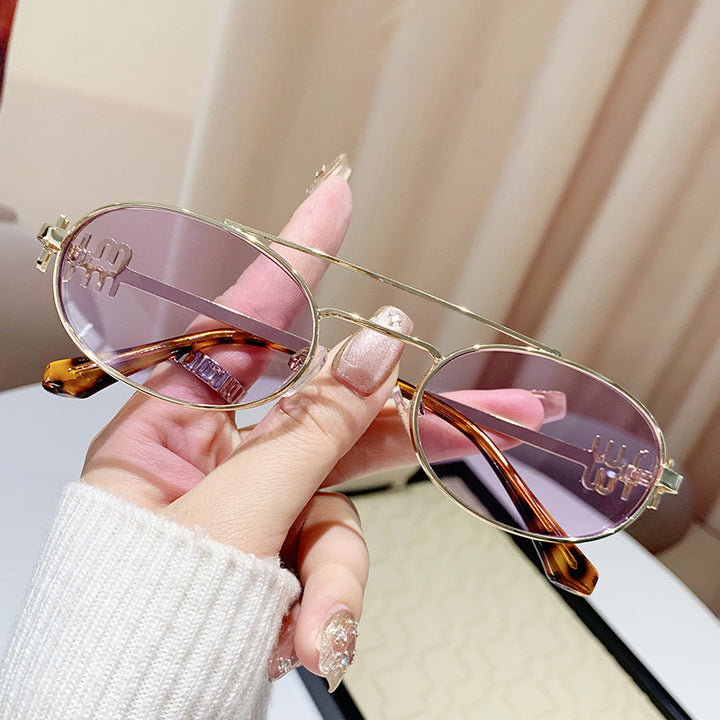 Women’s fashionable glasses with elegant metal frame and unique design Bowlift