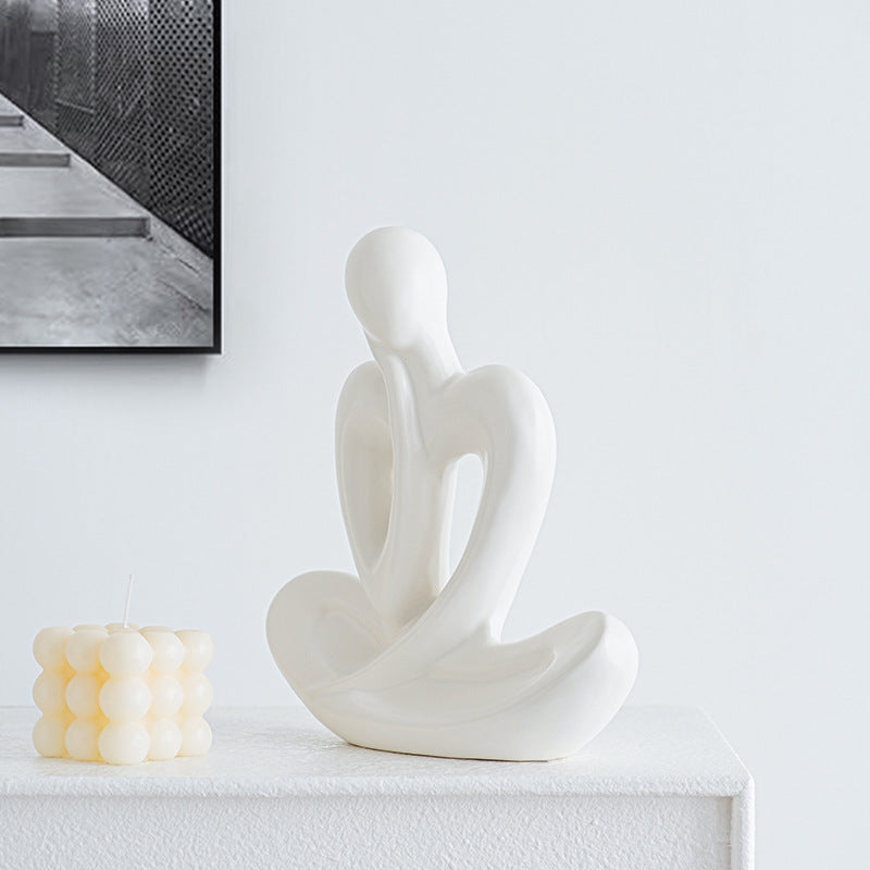 Elegant Love Sculpture Bowlift