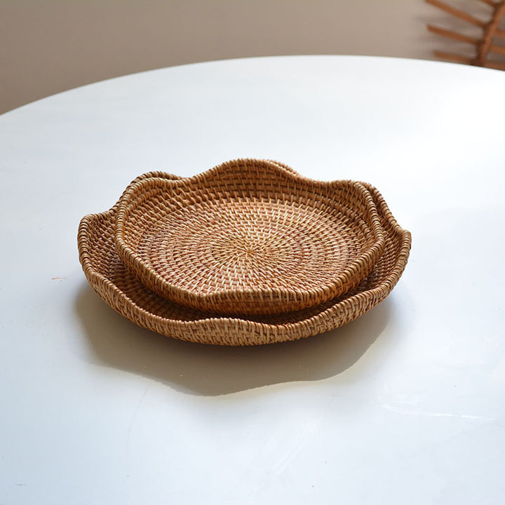 Women handmade natural serving plates set Bowlift