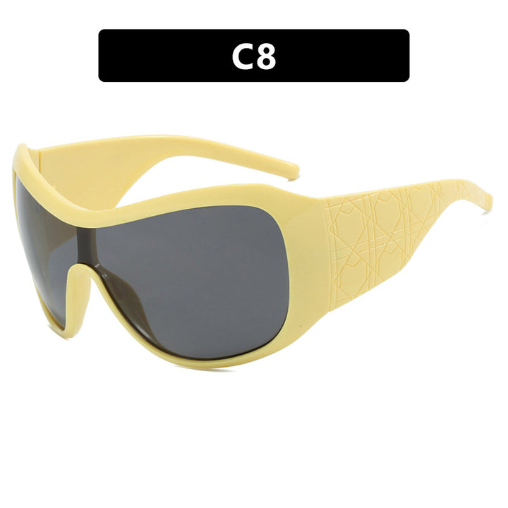 Ladies sport sunglasses with wide-protected frame and polarized lenses Bowlift
