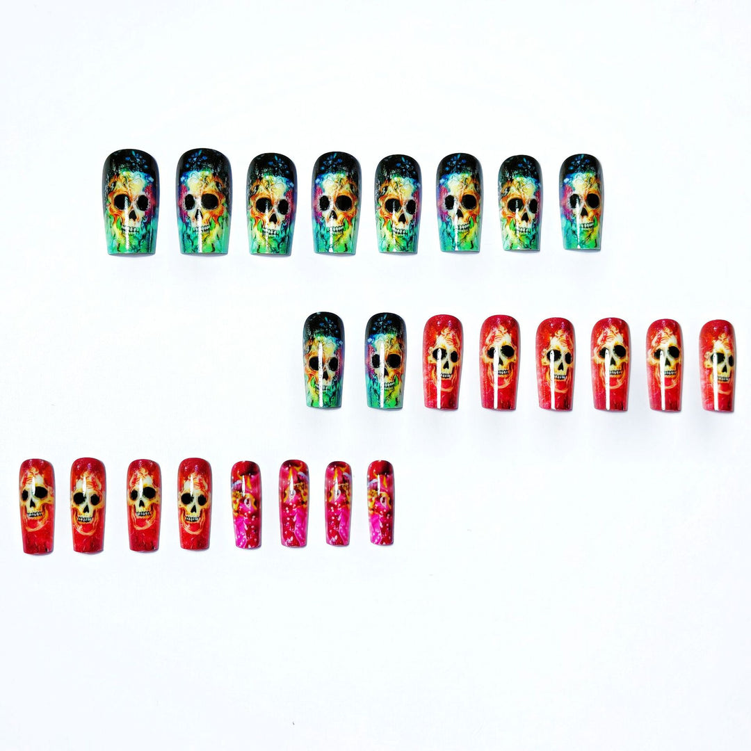 Art nails with creative skull design Bowlift