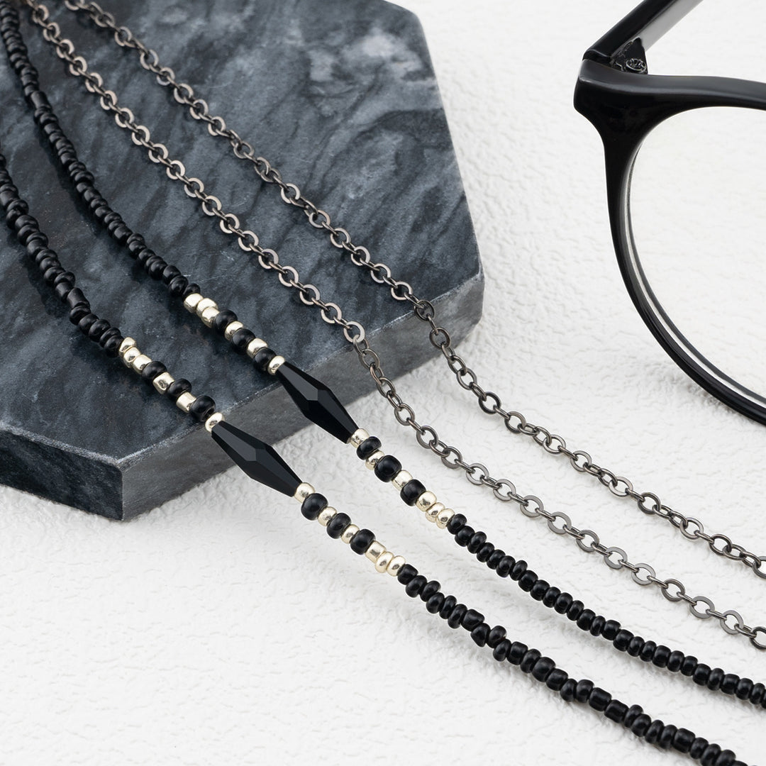 Beaded Eyewear Chain Bowlift