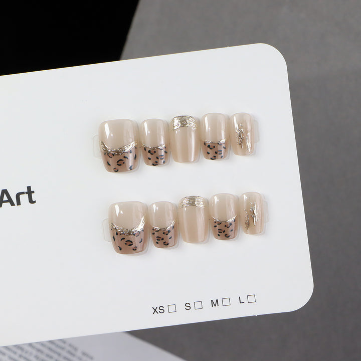 Press-On Nail Art Bowlift