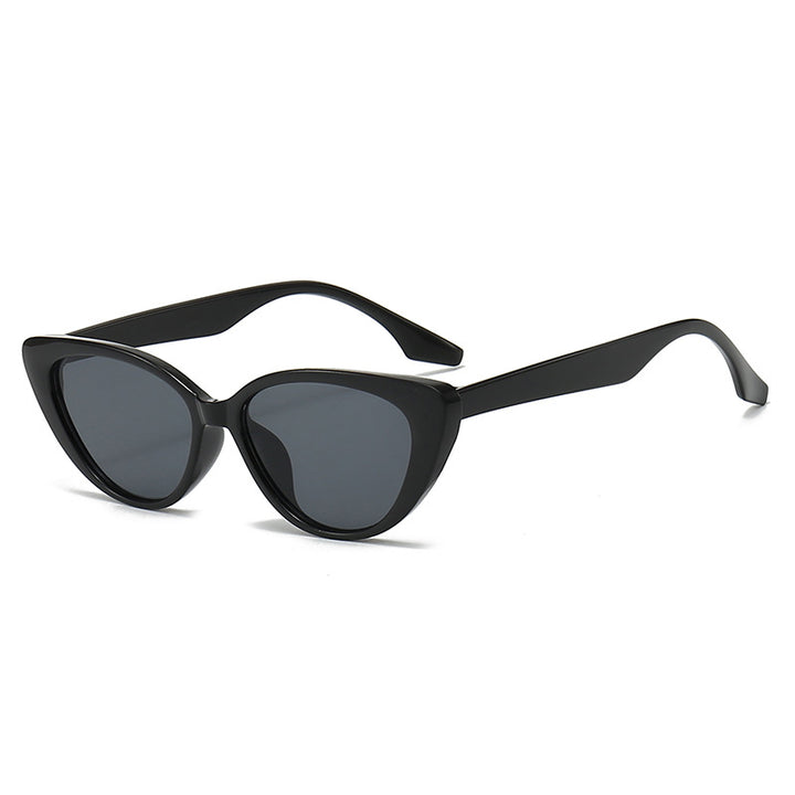 Vintage-Inspired Cat-Eye Sunglasses