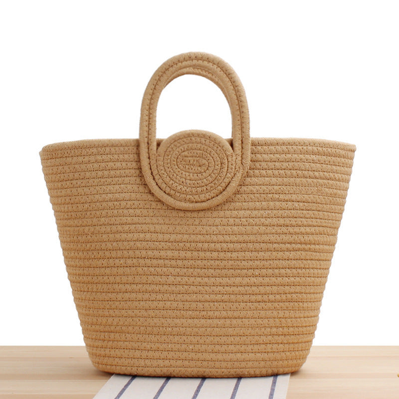 Fashionable handbag with playful pompom decoration Bowlift