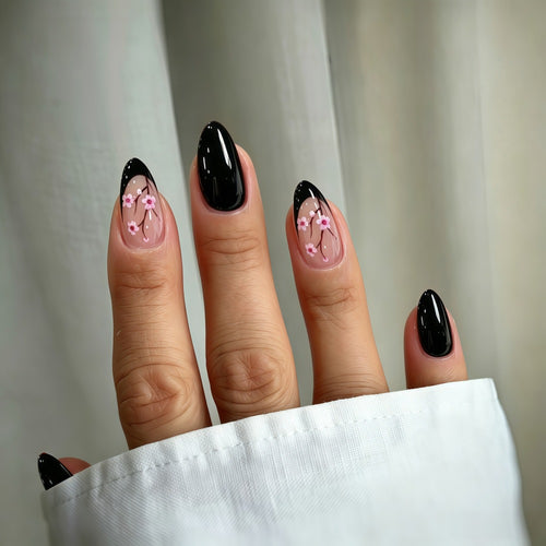 Trendy Artificial Nails with Floral Accents Bowlift