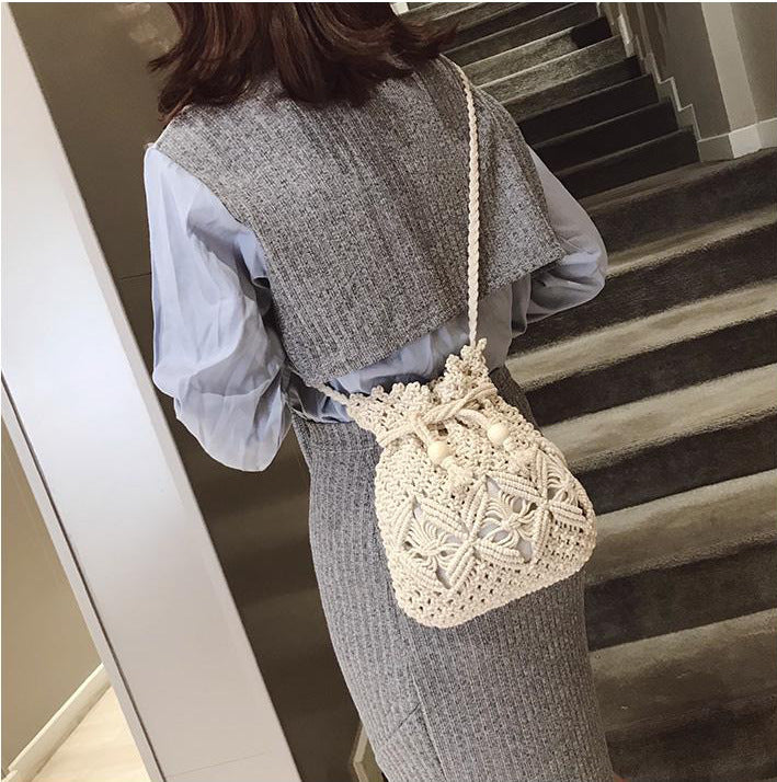 Hand-knotted macrame bag Bowlift