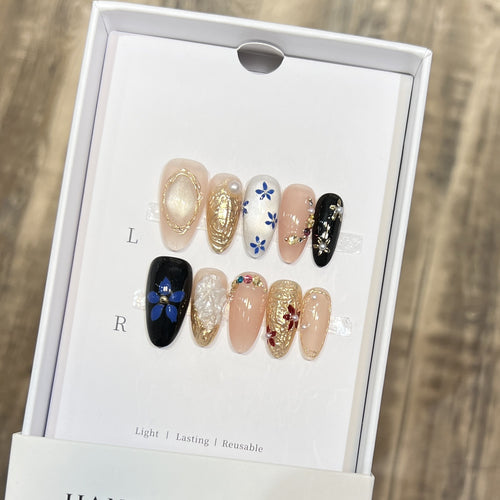 Elegant Floral Press-On Nail Set Bowlift
