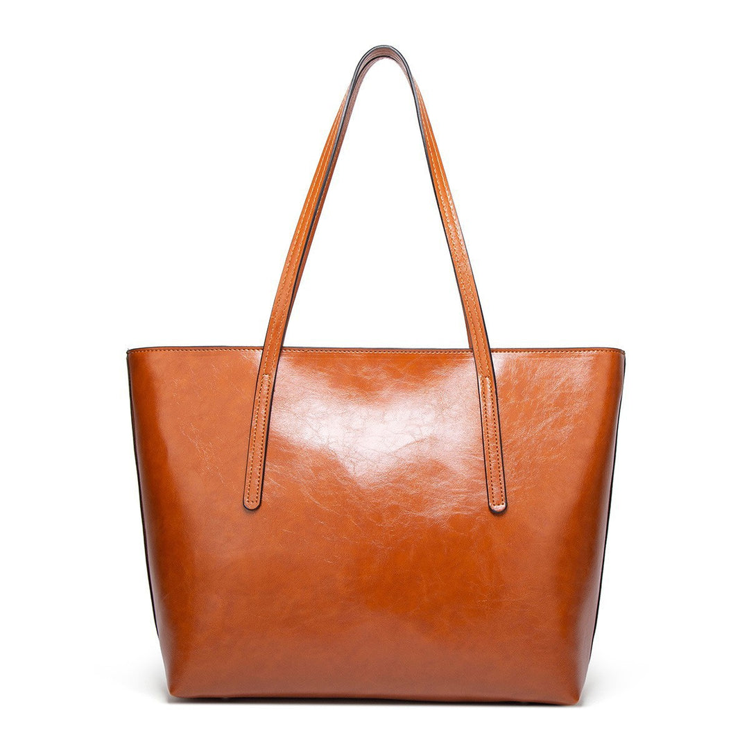 Elegant Handbag Made of High-Quality Leather Bowlift