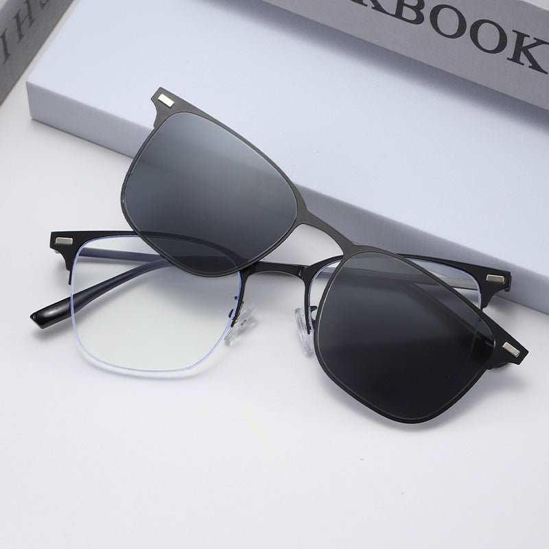 Women Trendy Square Sunglasses in Modern Design Bowlift