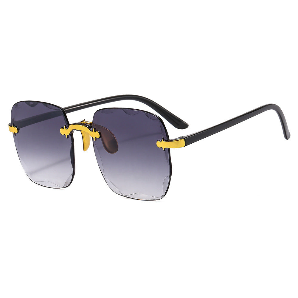 Ladies oversized sunglasses with unique design elements Bowlift