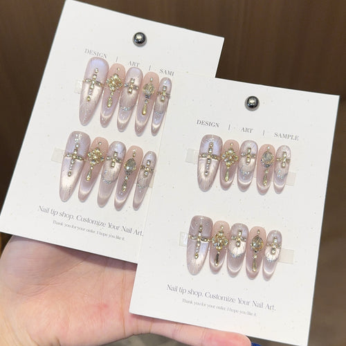 Artificial nails with elegant rhinestone and glitter details Bowlift