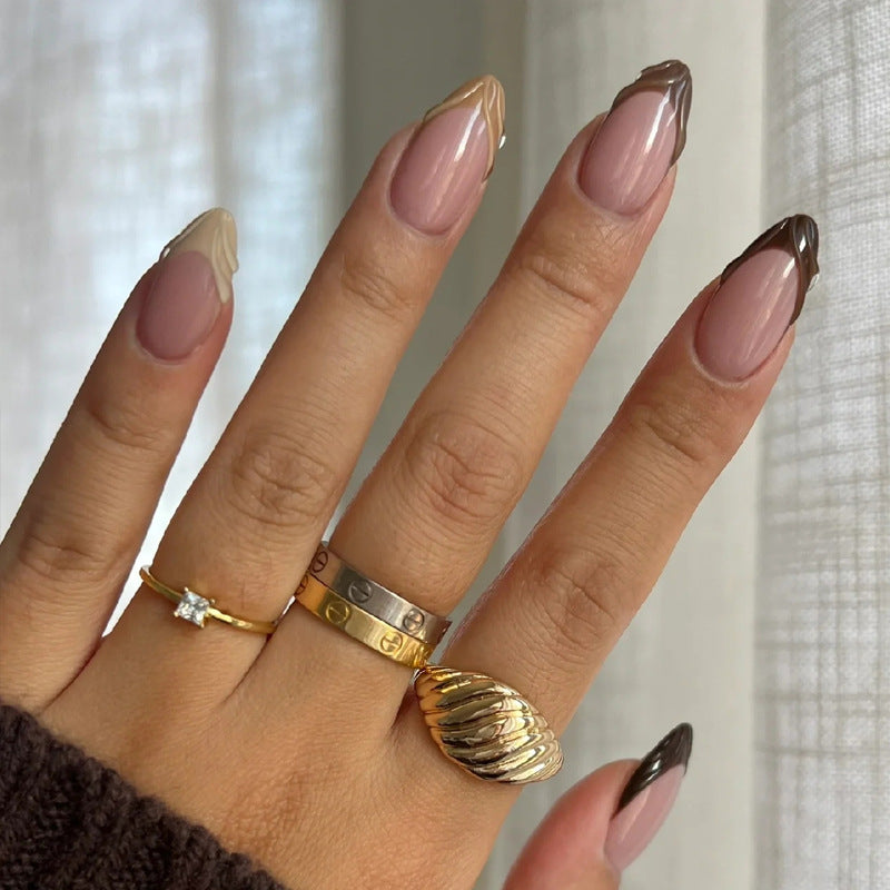 Creative nail tips in elegant design Bowlift