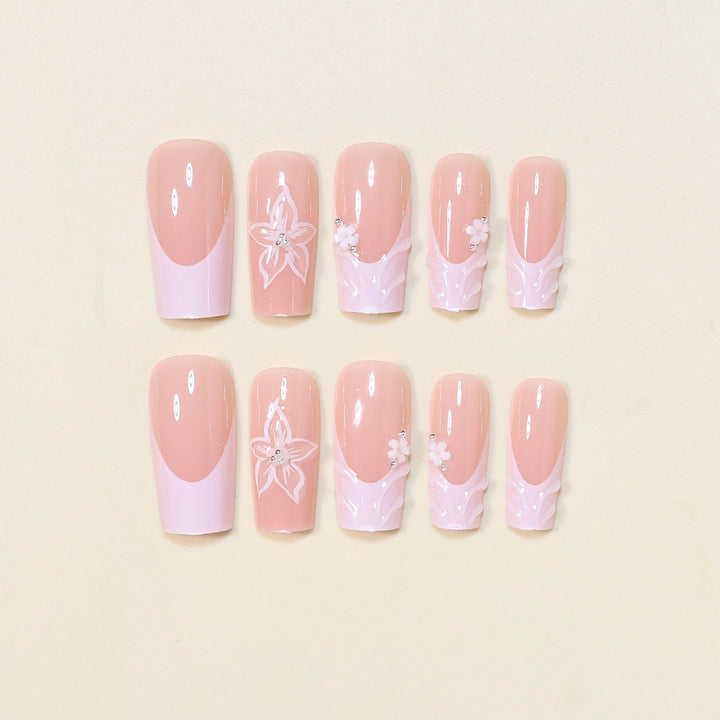 Elegant Floral Press-On Nail Art Bowlift