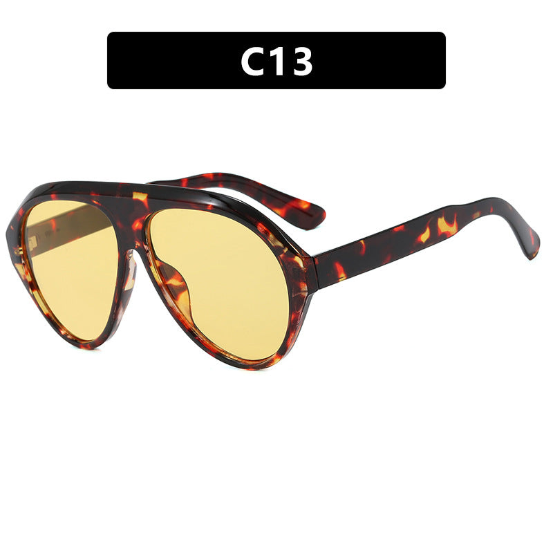 Women sporty sunglasses with innovative frame Bowlift