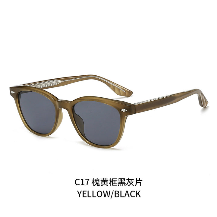Ladies fashionable sunglasses in elegant tortoiseshell design Bowlift