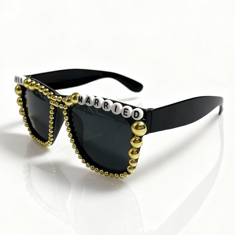 Decorative Heart-Shaped Party Sunglasses Bowlift