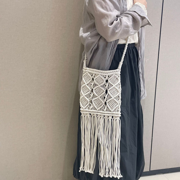 Hand-knotted macrame shoulder bag Bowlift