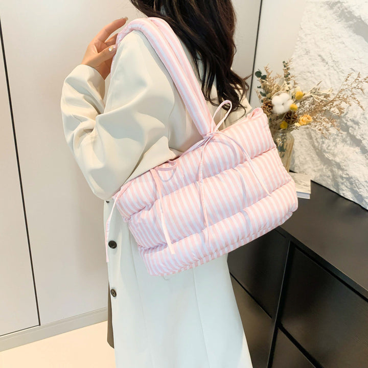Fashionable quilted tote bag Bowlift