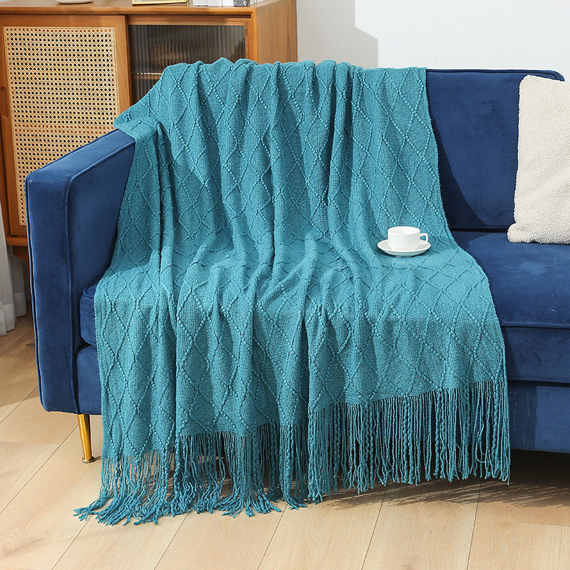 Women High-quality and stylish fleece blanket with modern textured pattern Bowlift