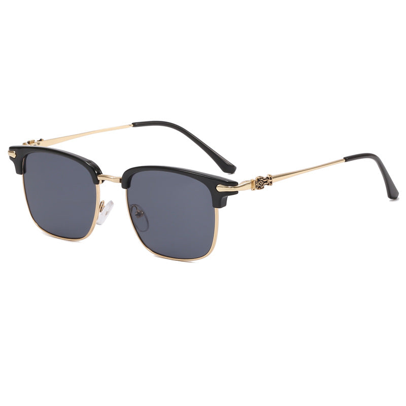 Ladies fashionable glasses in elegant and filigree design Bowlift