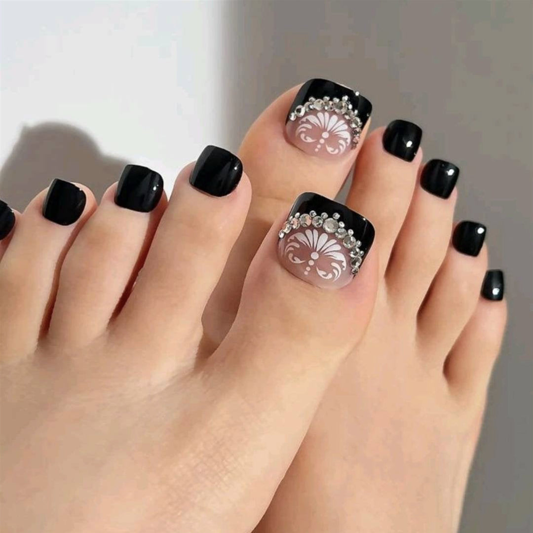 Decorative Press-On Toenails with Elegant Gemstone Accents Bowlift