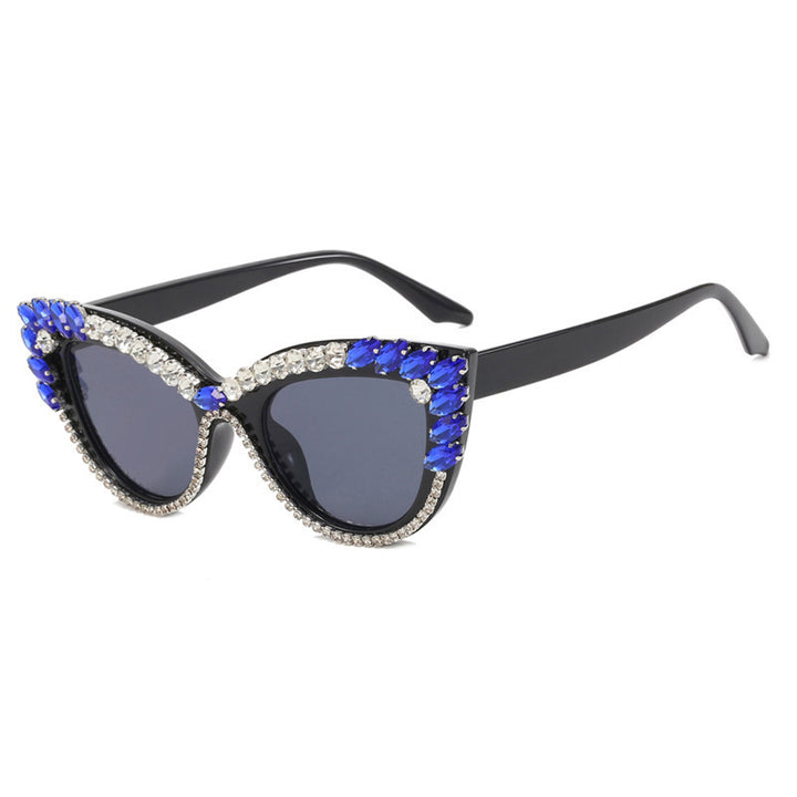 Ladies Glamorous Cat-Eye Sunglasses with Extravagant Crystal Decoration Bowlift