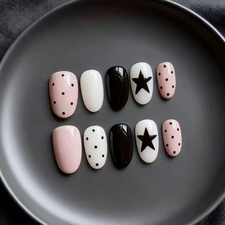 Artistic Themed Nail Design Collection Bowlift