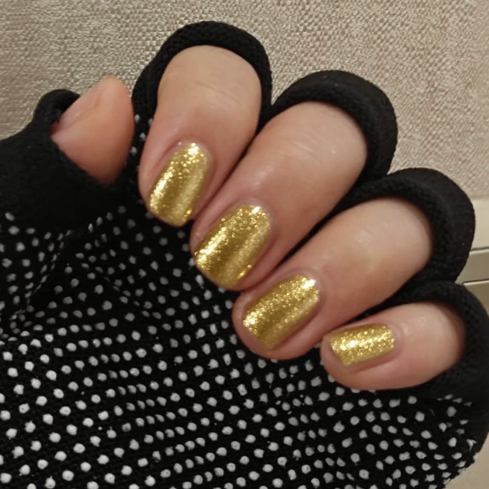 High-gloss artificial nails with rose effect Bowlift