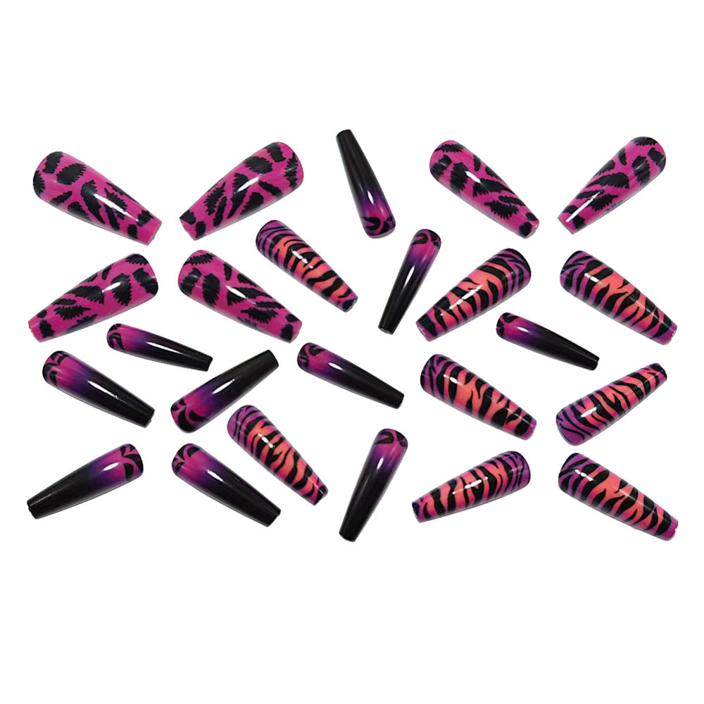 Long Artificial Nails in Trendy Tiger Pattern Bowlift