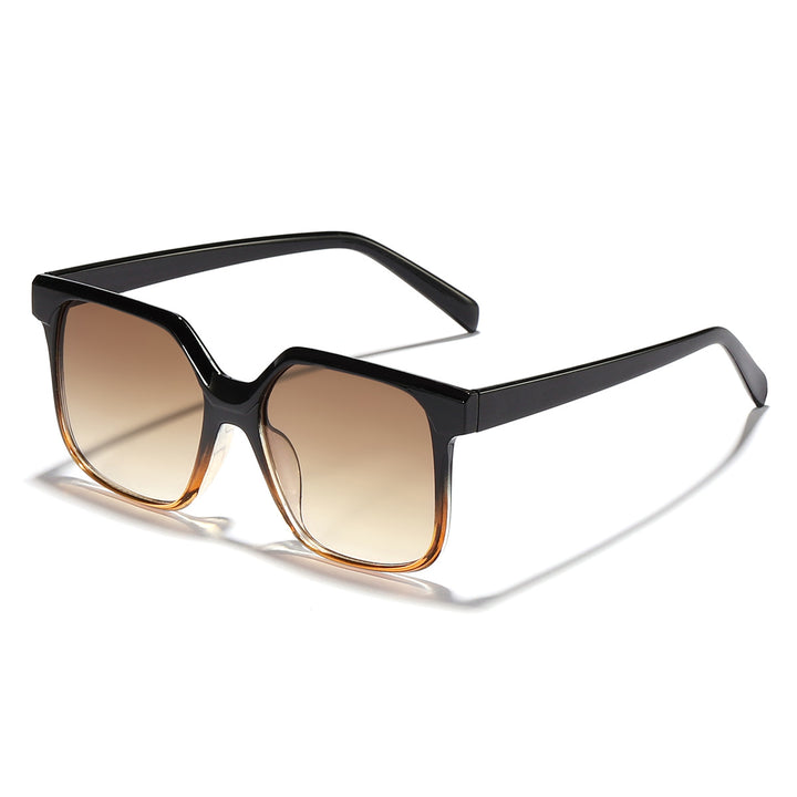 Women's stylish sunglasses in trendy leopard print Bowlift