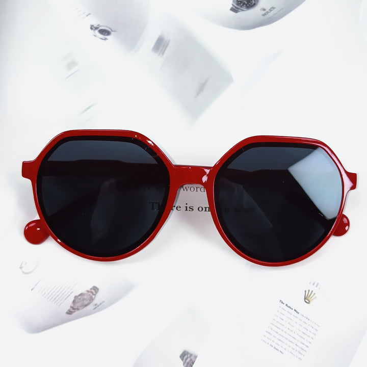 Women’s Geometric Sunglasses with Extravagant Accent Bowlift