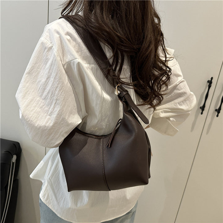 Modern Structured Hobo Bag Bowlift