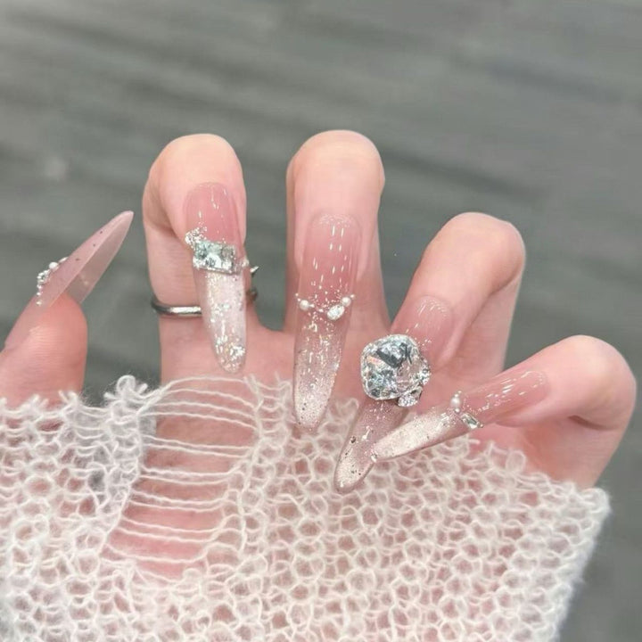 Decorative 3D Crystal-Embellished Nail Art Extensions Bowlift