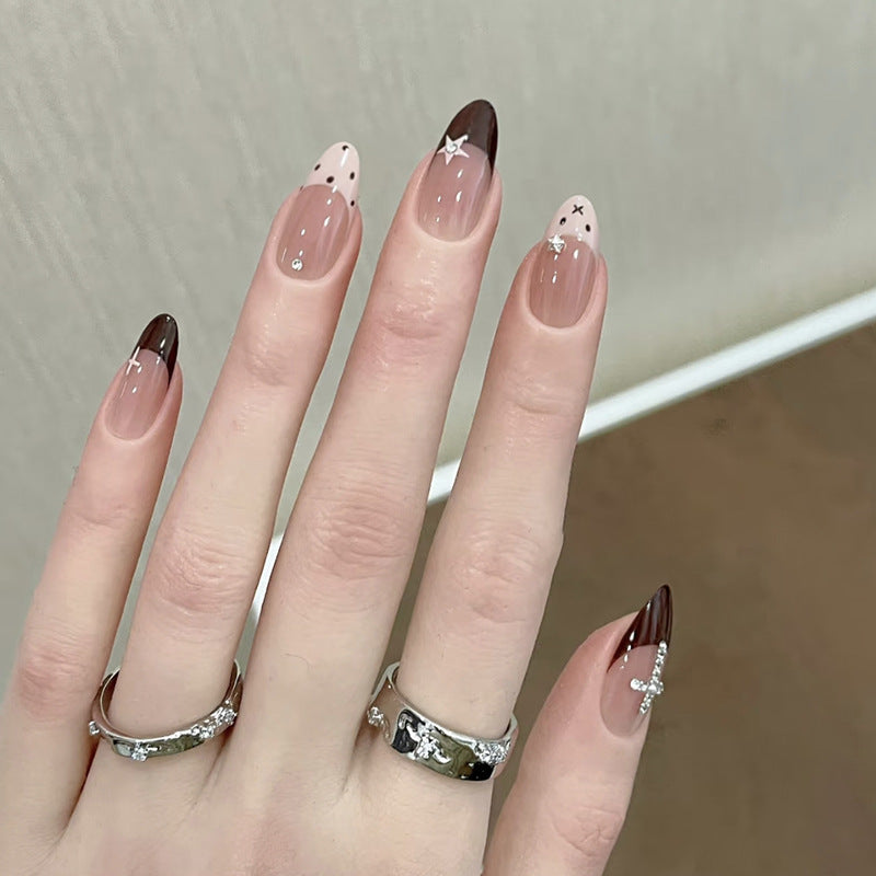 Glittering artificial nail design with elegant accents Bowlift