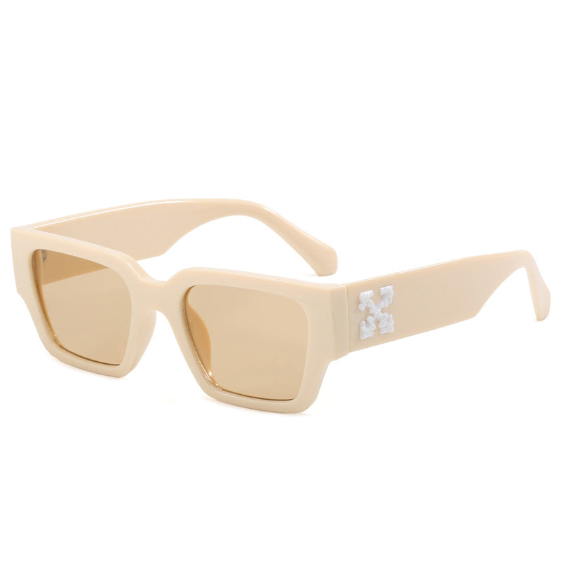 Women stylish oversized sunglasses with unique design Bowlift