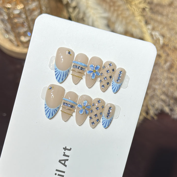Decorative Nail Art Set with Floral and Gemstone Accents Bowlift