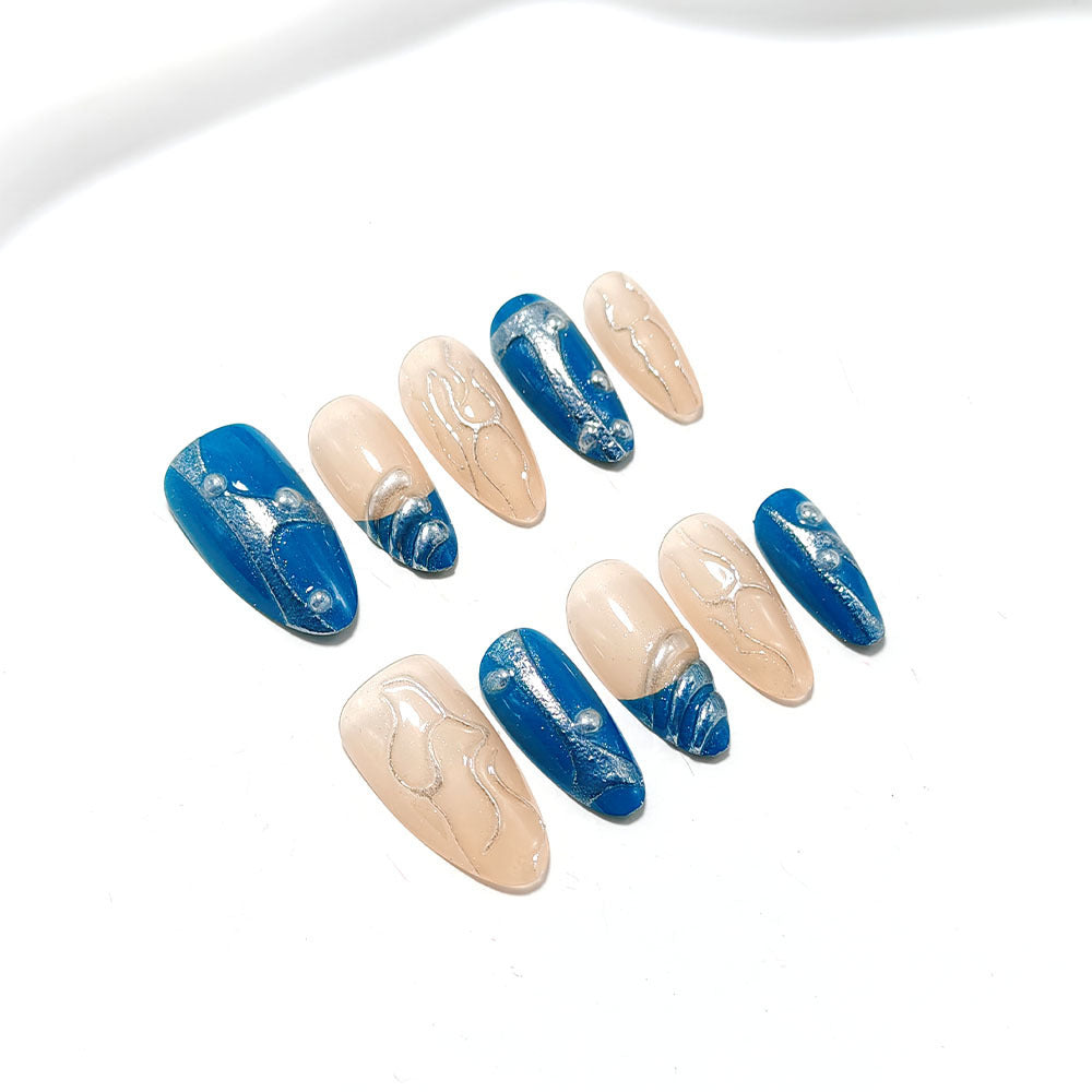 Creative artificial nails with unique water optics Bowlift