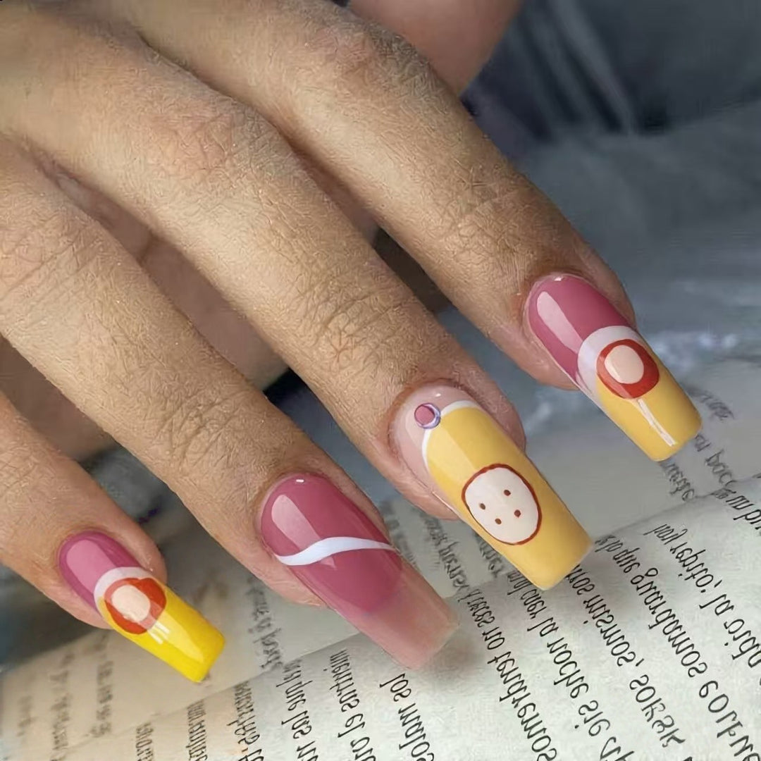 Creative artificial nails with modern geometric designs Bowlift