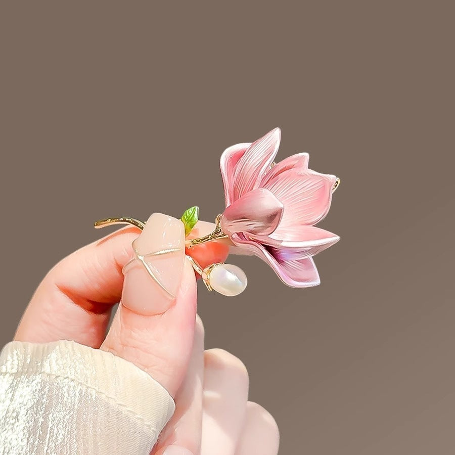 Elegant flower brooch Bowlift