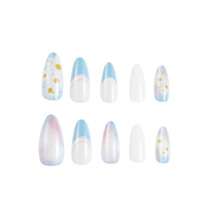 Nail art with floral designs Bowlift