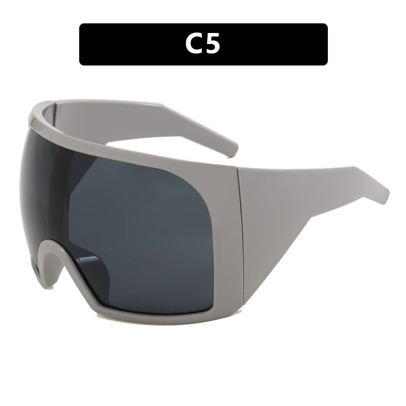 Ladies sporty sunglasses with aerodynamic design Bowlift